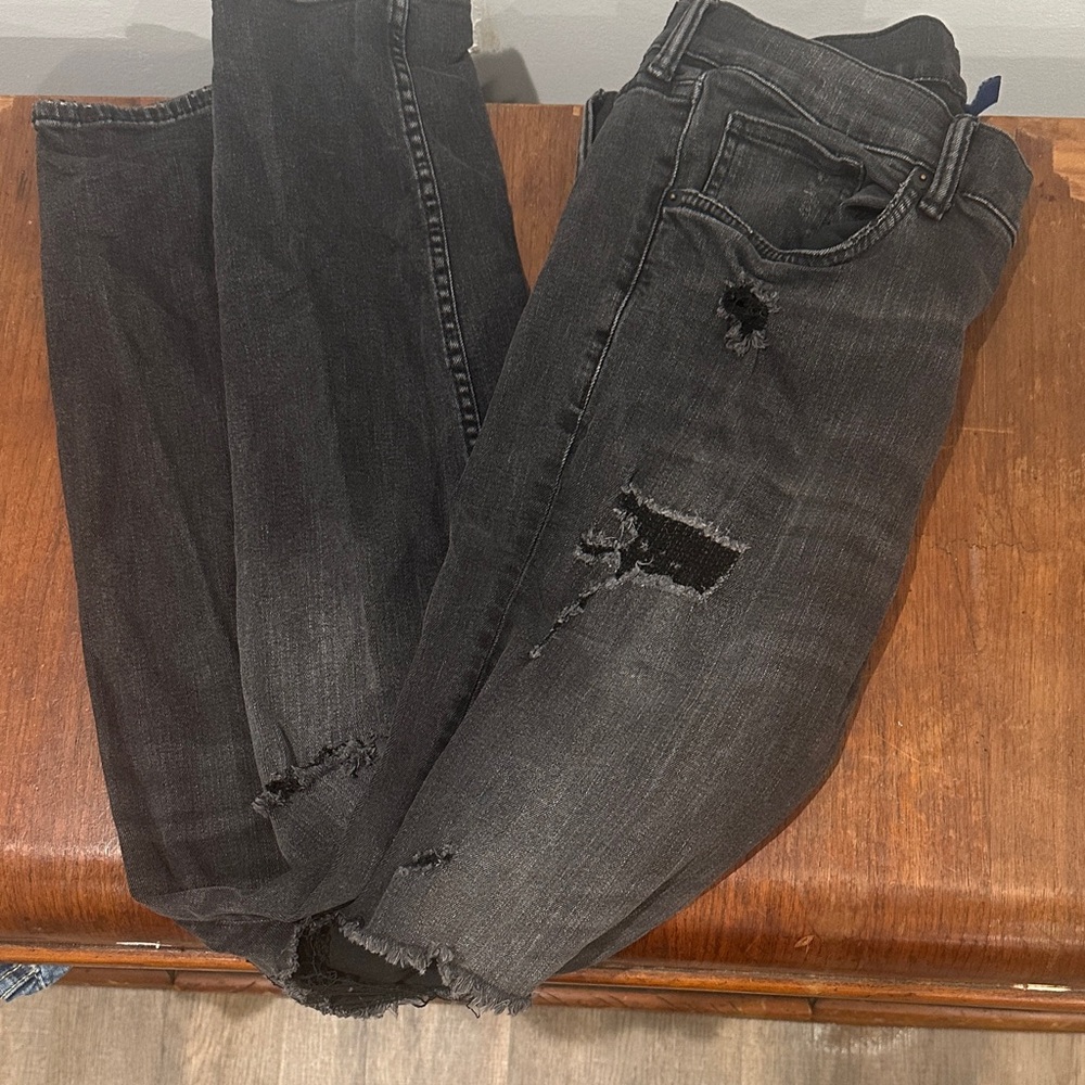 H&M Black Distressed Relaxed Men Jeans